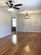 5173 Hiram Lithia Springs Rd SW in Powder Springs, GA - Building Photo - Building Photo