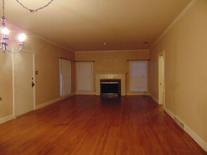 811 El Paso St in Jacksonville, TX - Building Photo - Building Photo