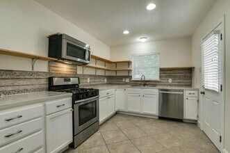 3938 Valley Ridge Rd in Dallas, TX - Building Photo - Building Photo