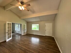 1324 Yell Rd in Lewisburg, TN - Building Photo - Building Photo