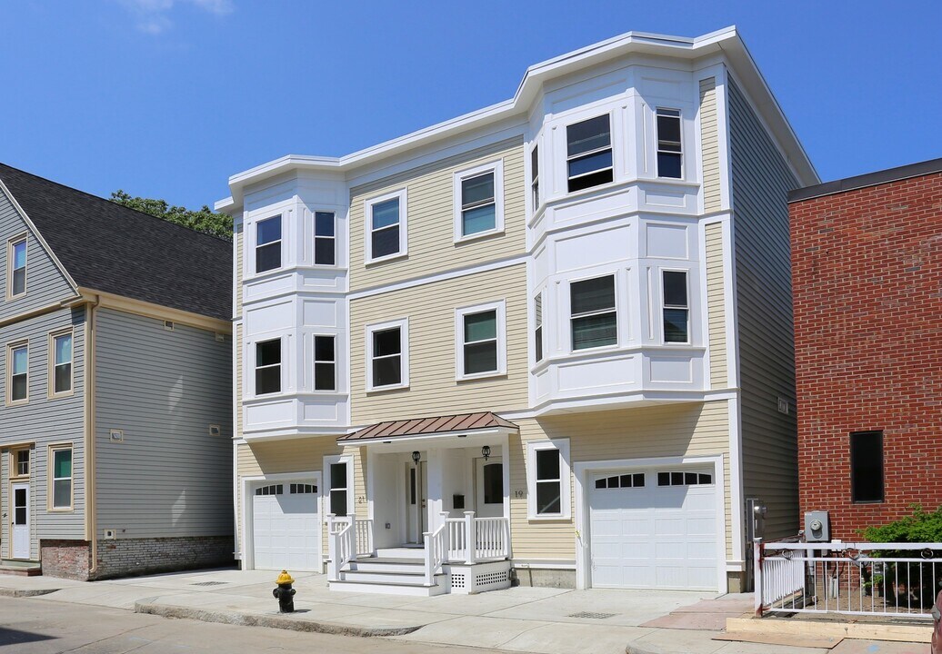 23 Caldwell St in Boston, MA - Foto de edificio