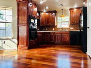 4708 Del Aire Dr in Del City, OK - Building Photo - Building Photo