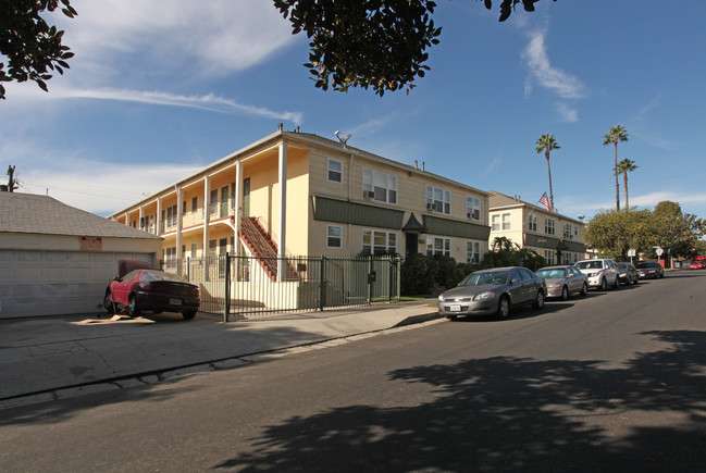 Park Cherokee Apartments in Los Angeles, CA - Building Photo - Building Photo