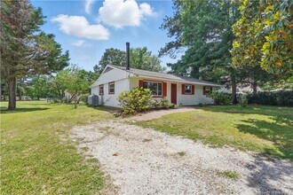 3127 N Riverside Dr in Lanexa, VA - Building Photo - Building Photo