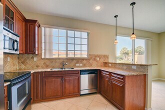 7318 Briella Dr in Boynton Beach, FL - Building Photo - Building Photo