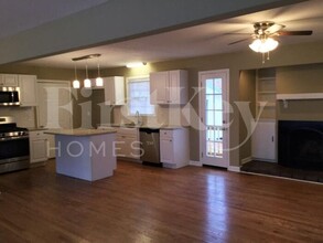 2080 Bishop Dr in Charleston, SC - Building Photo - Building Photo