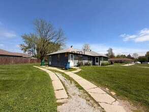 2913 Oakdale Ave in La Porte, IN - Building Photo - Building Photo