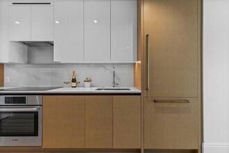 380 Harrison Ave in Boston, MA - Building Photo - Building Photo