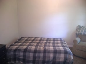 958 Merriman Rd in Westland, MI - Building Photo - Building Photo