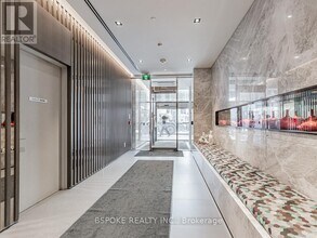 215 Queen St W in Toronto, ON - Building Photo - Building Photo