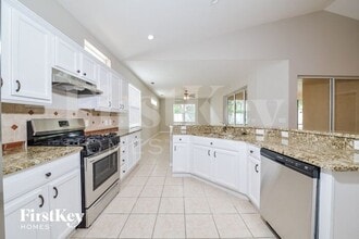 6539 Blue Grosbeak Cir in Lakewood Ranch, FL - Building Photo - Building Photo
