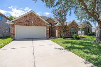 3915 Lauderwood Ln in Katy, TX - Foto de edificio - Building Photo