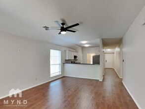 814 Palomino Dr in Euless, TX - Building Photo - Building Photo