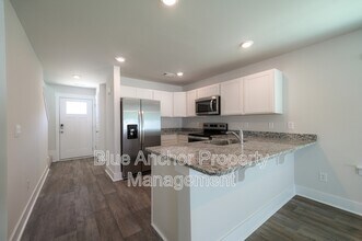 109 S Grassland Rd in Surf City, NC - Building Photo - Building Photo
