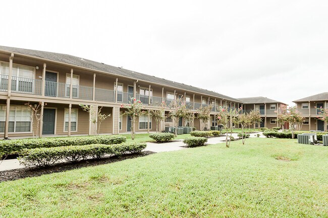 Valley Resaca Palms Apartments- Senior Living photo'