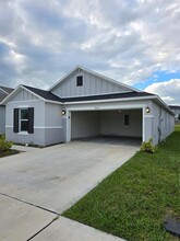 9061 Oscraft Dr in Davenport, FL - Building Photo - Building Photo