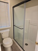 23630 SW Red Fern Dr in Sherwood, OR - Building Photo - Building Photo