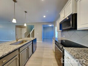 162 Fesperman Cir in Troutman, NC - Foto de edificio - Building Photo