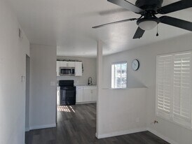 7160 N 53rd Ave in Glendale, AZ - Building Photo