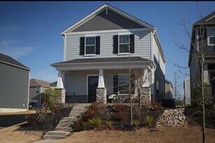 12412 Larue Ln in Huntersville, NC - Building Photo