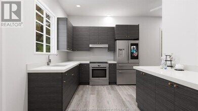 769 Bridge Ave in Windsor, ON - Building Photo - Building Photo