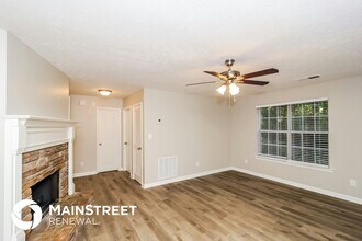 42 Swan Dr in Hiram, GA - Building Photo - Building Photo