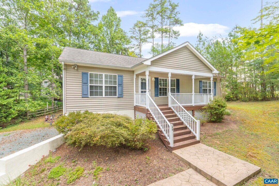 28 Lafayette Dr in Palmyra, VA - Building Photo