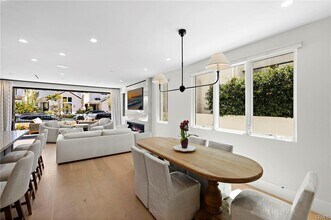 509 Carnation Ave in Newport Beach, CA - Building Photo - Building Photo