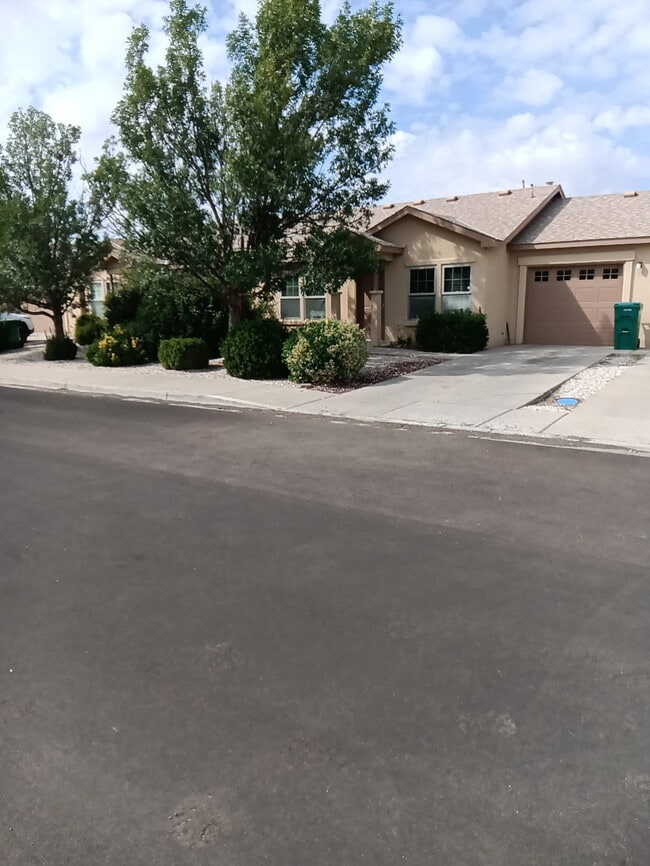 property at 2311 N Mulberry Ln