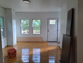 2335 Milligan Ave in Pittsburgh, PA - Building Photo - Building Photo