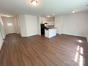 2634 Kenhill Dr in Charlotte, NC - Building Photo - Building Photo