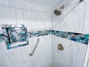 2370 Leon Ave in Sarasota, FL - Building Photo - Building Photo