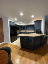 69 Harbour Close in New Haven, CT - Building Photo - Building Photo