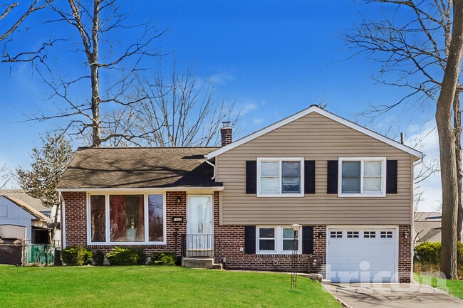 property at 1317 Fitzwatertown Rd