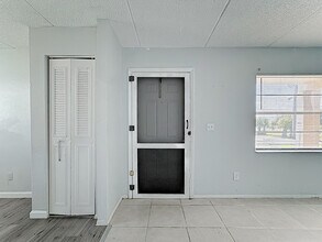 694 Michigan Ct in St. Cloud, FL - Building Photo - Building Photo