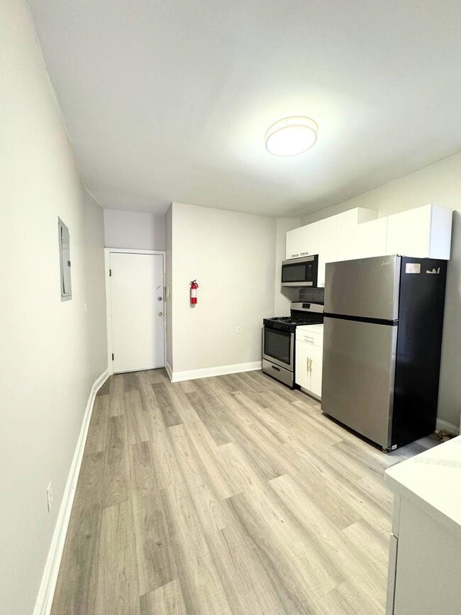 330 50th St in West New York, NJ - Building Photo - Building Photo