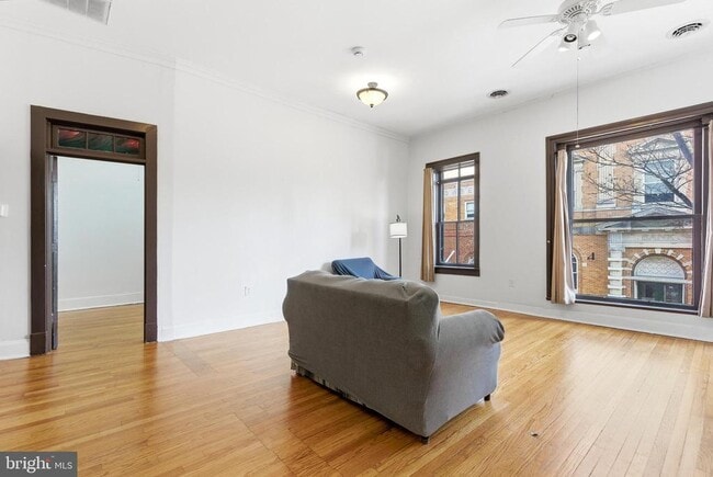 105 N Loudoun St in Winchester, VA - Building Photo - Building Photo