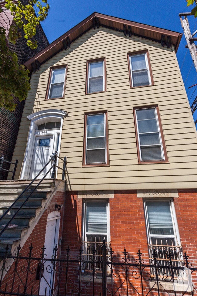 property at 948 W Willow St
