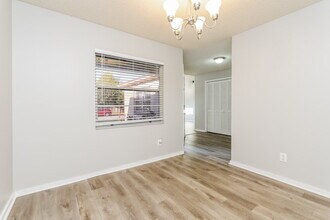 620 Riverwoods Cir in Orlando, FL - Building Photo - Building Photo