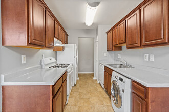 Andrews Ridge Apartments in Suitland, MD - Foto de edificio - Interior Photo