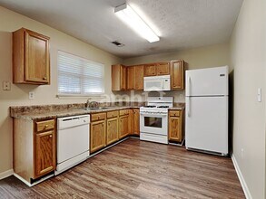 6435 Raleigh St in Cumming, GA - Building Photo - Building Photo