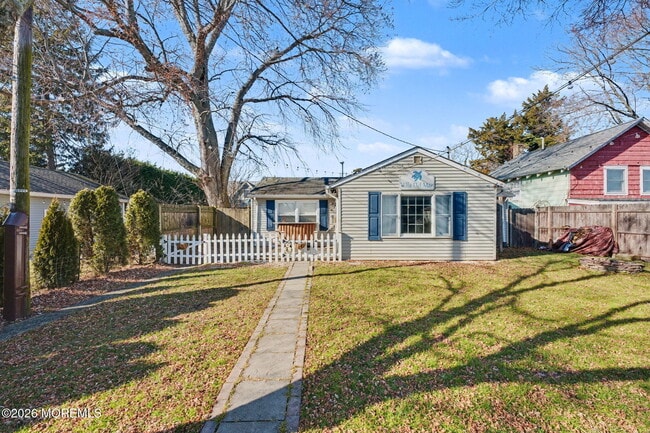 property at 1121 Bay Ave