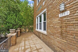 3551 Hertford Pl NW in Washington, DC - Building Photo