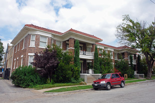 410 W Daggett Ave Apartments