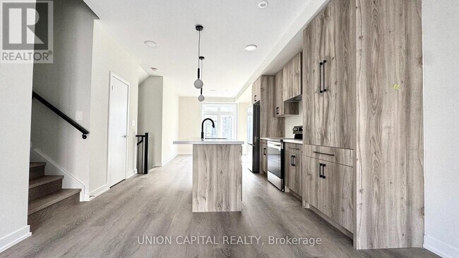 9 Mermot Ln in Richmond Hill, ON - Building Photo - Building Photo