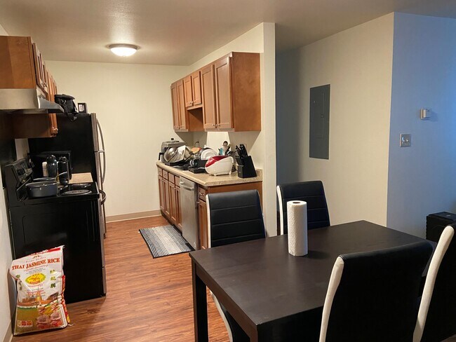 Mapleview Apartments in Hartland, WI - Building Photo - Building Photo