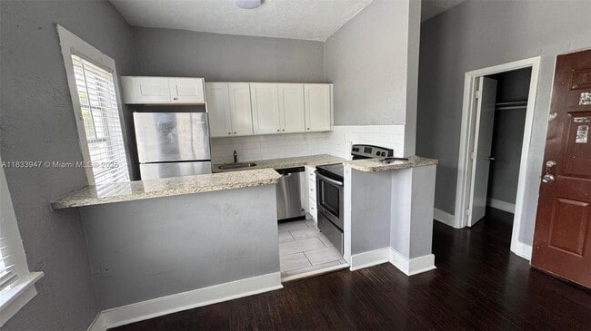 1849 Dewey St in Hollywood, FL - Building Photo - Building Photo