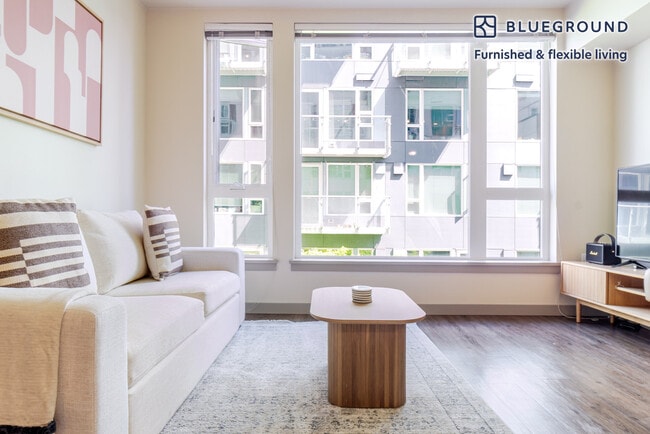 property at 1414 10th Ave