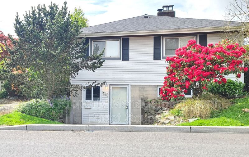 901 Colby Ave in Everett, WA - Building Photo