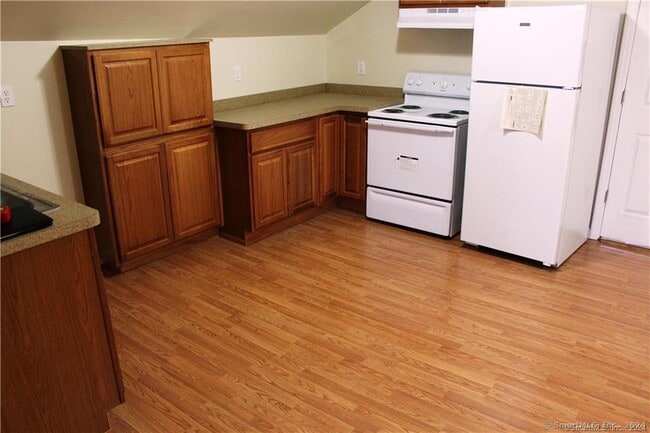 property at 539 Howe Ave
